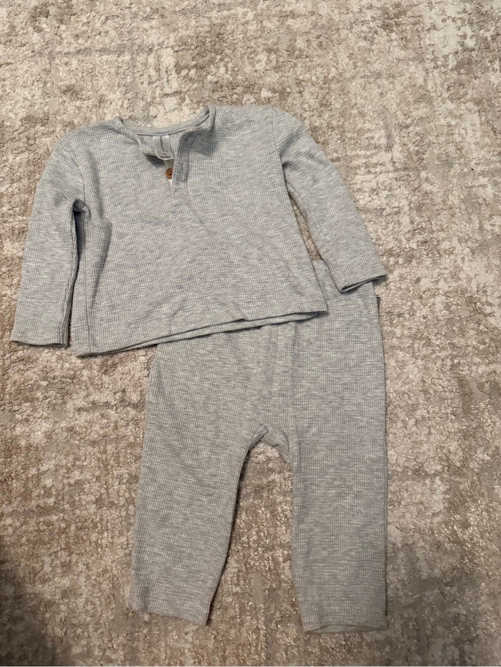 Modern Moments Cozy Ribbed Kids Waffle Knit Set in Light Gray size 12M